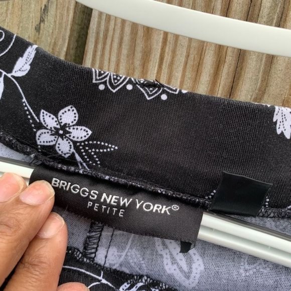 5/$25🌸 BRIGGS NEW VORK® floral size 8 - Picture 3 of 5